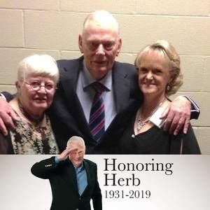 Meet your Posher, Vicki